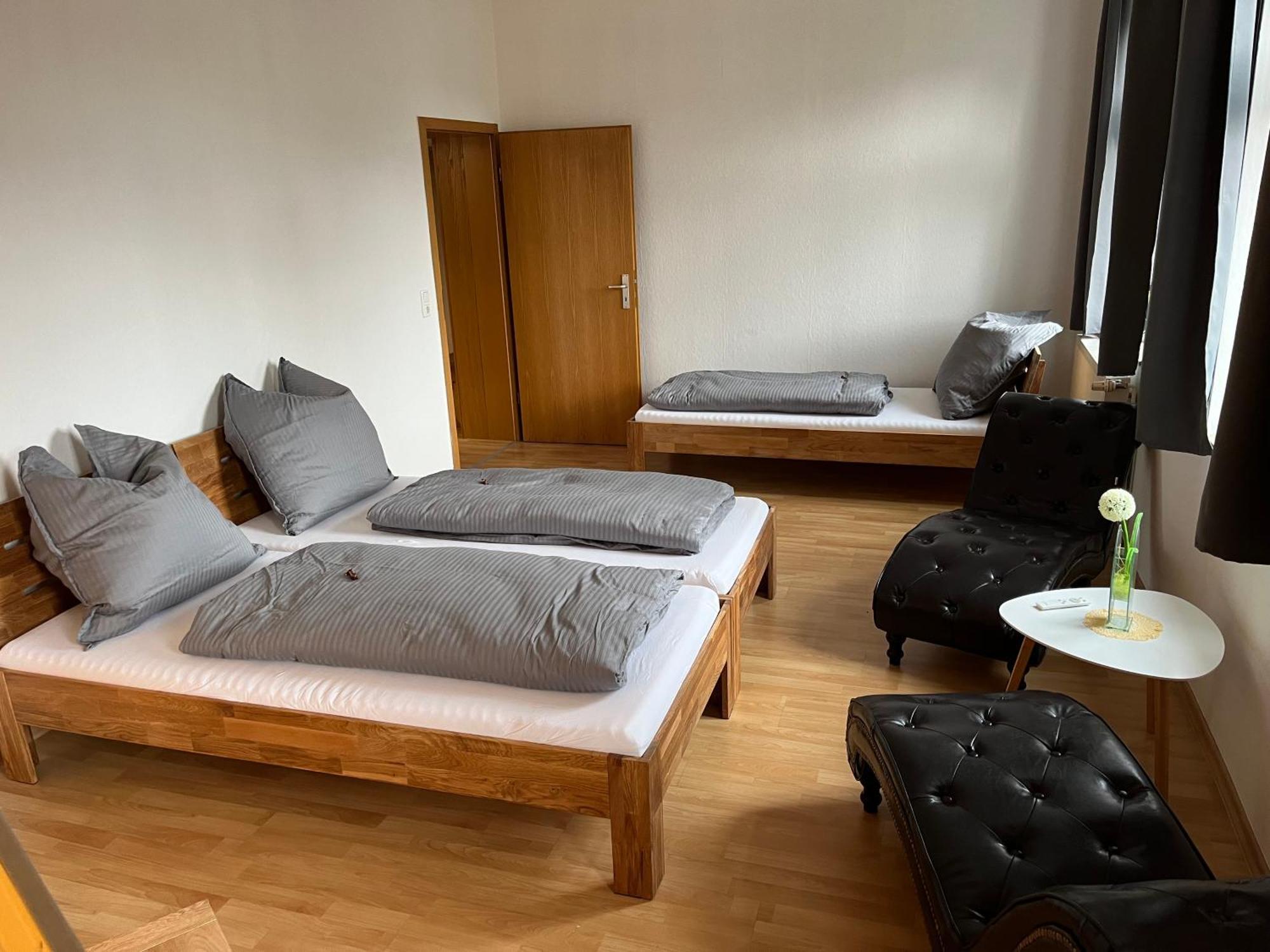 Fewo "Franzi" 5 Personen, Zentrale Lage, Parkplatz Dessau-Rosslau 外观 照片